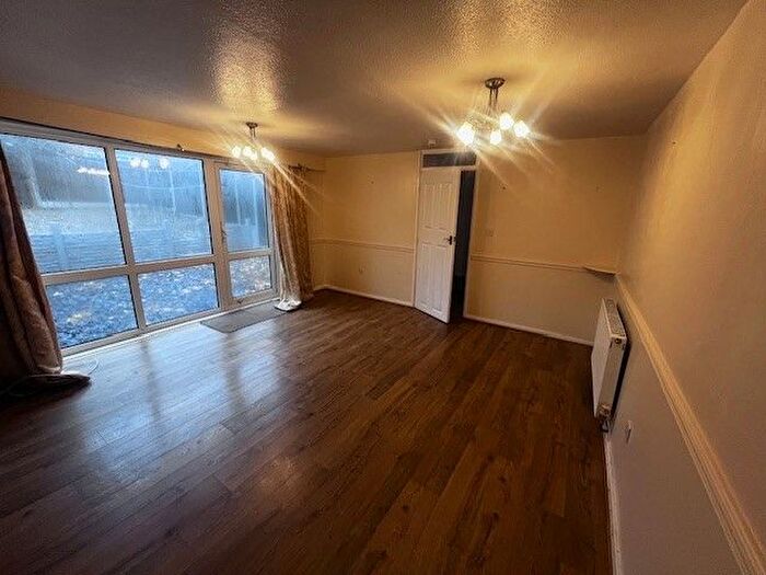 4 Bedroom Property To Rent In Bark Piece, Woodgate, Birmingham, B32