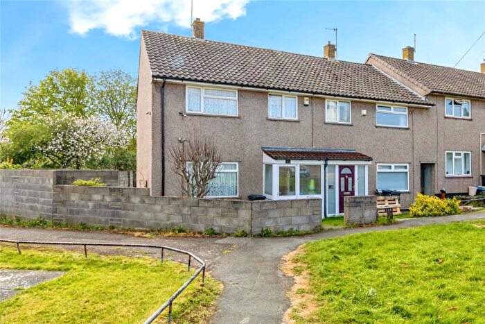 3 Bedroom End Of Terrace House For Sale In Geoffrey Close, Highridge, Bristol, BS13