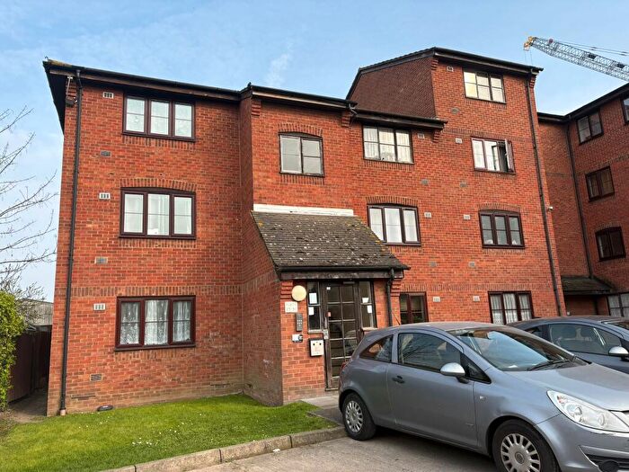 1 Bedroom Flat To Rent In Tenney House, Curzon Drive, Grays, RM17