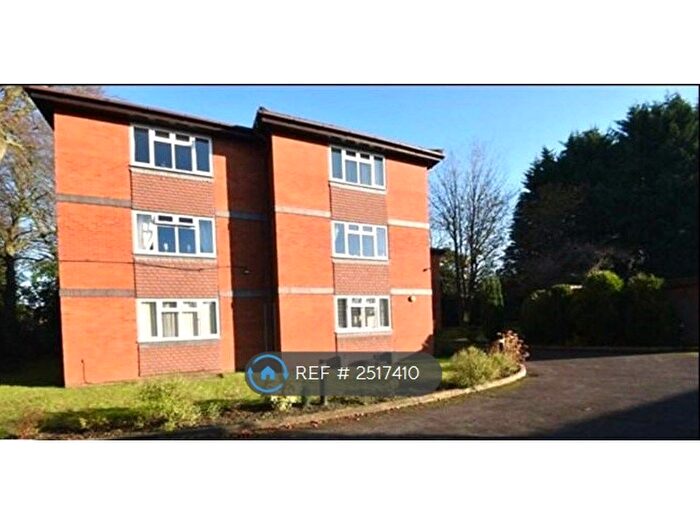 2 Bedroom Flat To Rent In Woodbourne Court, Sale, M33