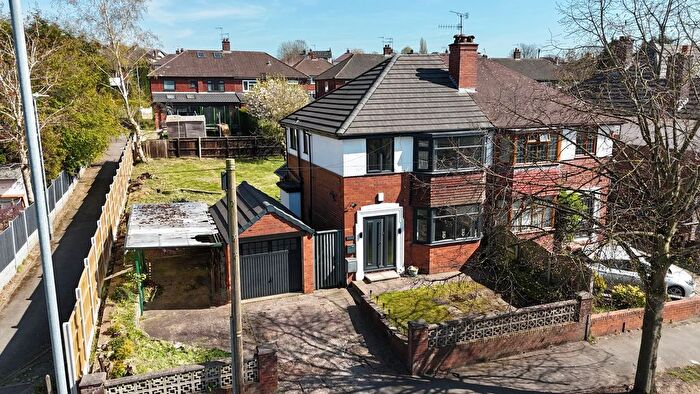 3 Bedroom Semi Detached House For Sale In Stone Road, Stoke-On-Trent, ST4