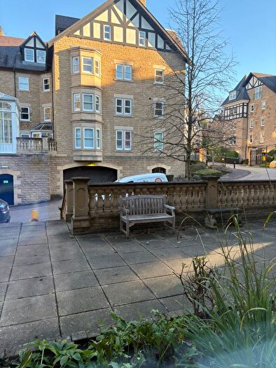 2 Bedroom Flat To Rent In Portland Crescent, Harrogate, HG1