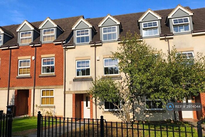 4 Bedroom Terraced House To Rent In Champs Sur Marne, Bristol, BS32
