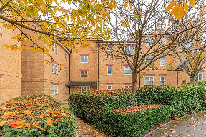 Studio To Rent In Kirkland Drive, Enfield, Greater London, EN2