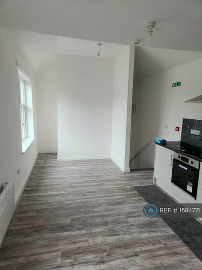 1 Bedroom Flat To Rent In Tom Brown Street, Rugby, CV21