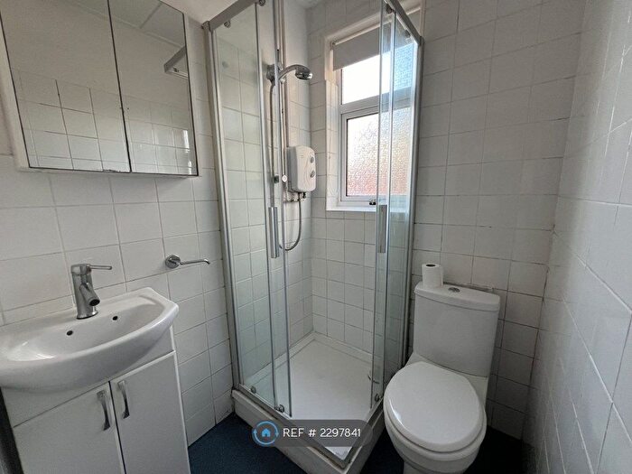 2 Bedroom Bungalow To Rent In Edgerton Road, Lowestoft, NR33