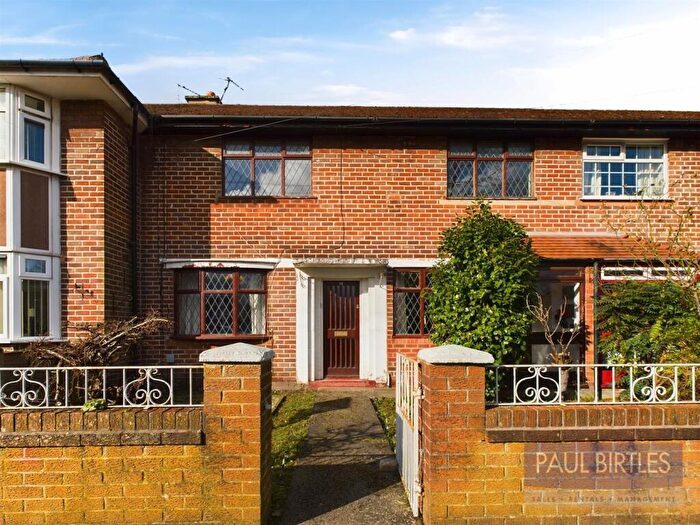 3 Bedroom Terraced House For Sale In Norfolk Gardens, Flixton, Trafford, M41