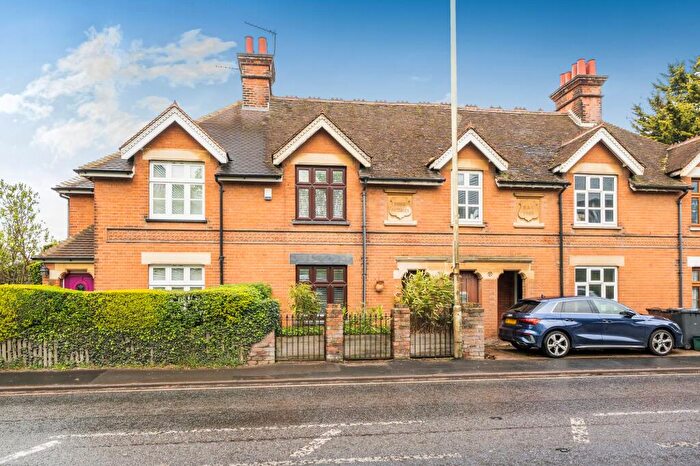 3 Bedroom Terraced House For Sale In Radlett Road, Colney Street, AL2