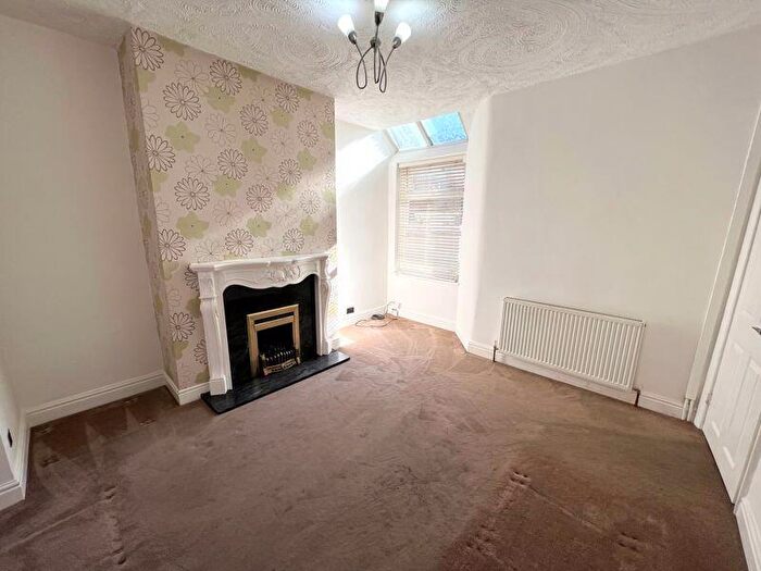 2 Bedroom Terraced House To Rent In Halstead Avenue, Salford, M6