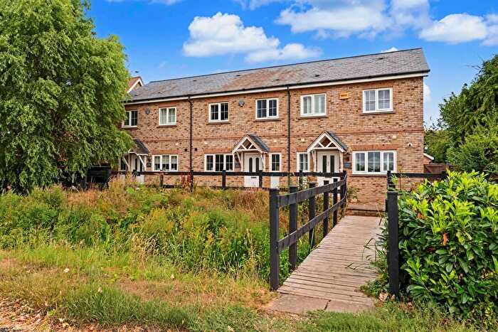 3 Bedroom Terraced House For Sale In Hartop Close, Ivinghoe Aston, Leighton Buzzard, LU7