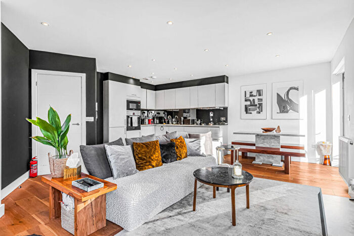 3 Bedroom Penthouse For Sale In Barking Road, Plaistow, London, E16