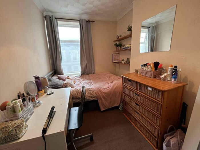 4 Bedroom House To Rent In Treorky Street, Cathays, Cardiff, CF24