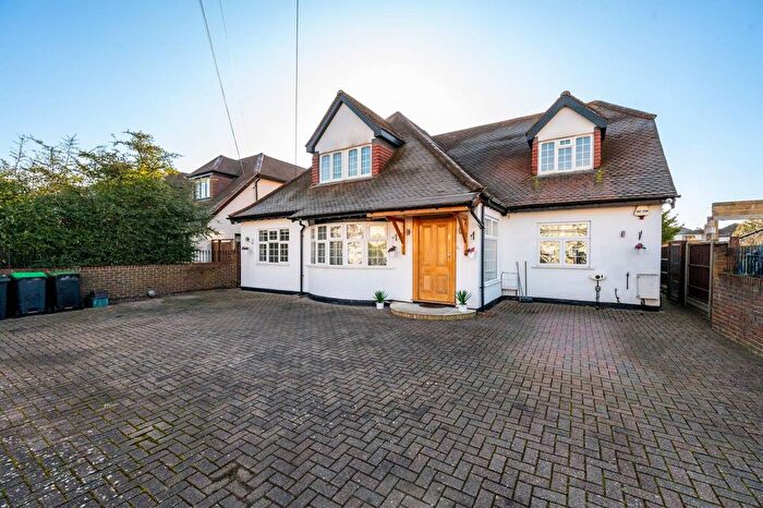 5 Bedroom Detached House To Rent In Thetford Road, New Malden, KT3