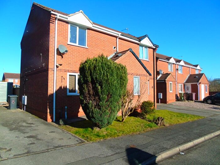 2 Bedroom Semi Detached House To Rent In Rosewood Close, DE55