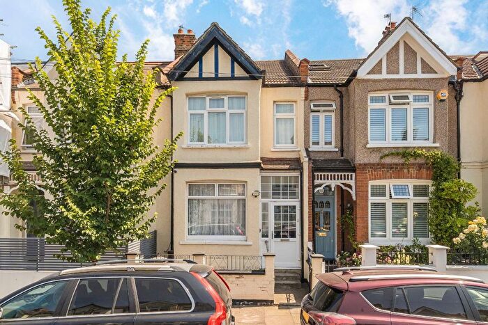 3 Bedroom Property For Sale In Chertsey Street, Tooting, SW17