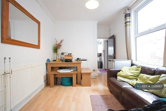 5 Bedroom Terraced House To Rent In Tewkesbury Street, Cardiff, CF24