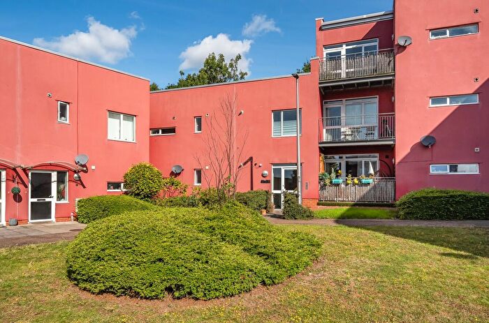 2 Bedroom Flat For Sale In Tylney Close, Chigwell, London, IG7