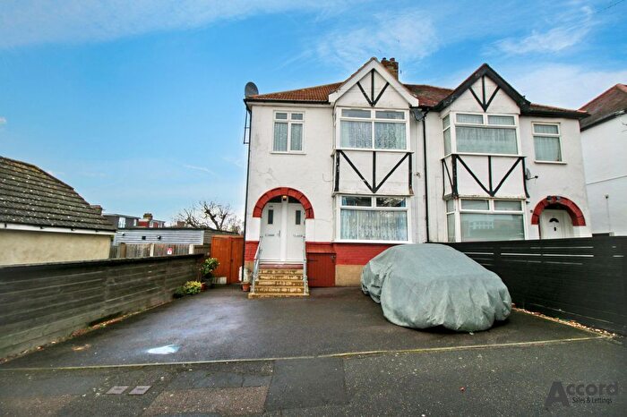 2 Bedroom Property To Rent In Cromer Road, Hornchurch, RM11