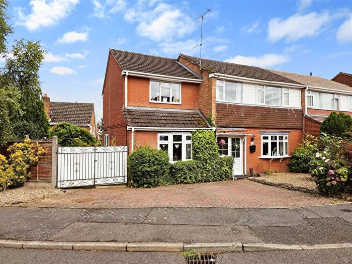 5 Bedroom Semi-Detached House For Sale In Waterloo Road, Bewdley, DY12