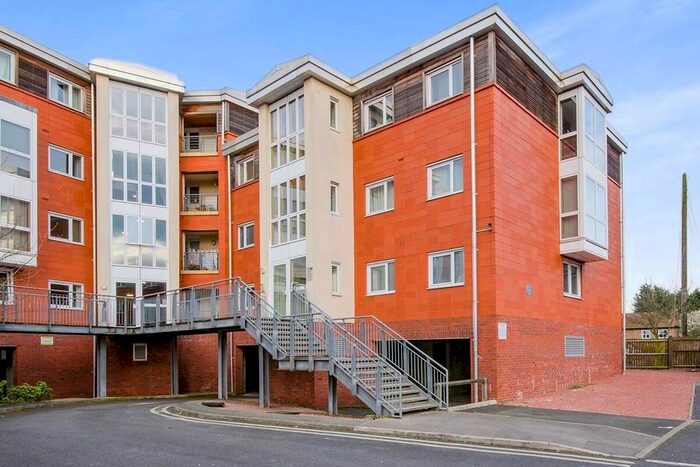 2 Bedroom Flat To Rent In The Waterfront, Selby, YO8