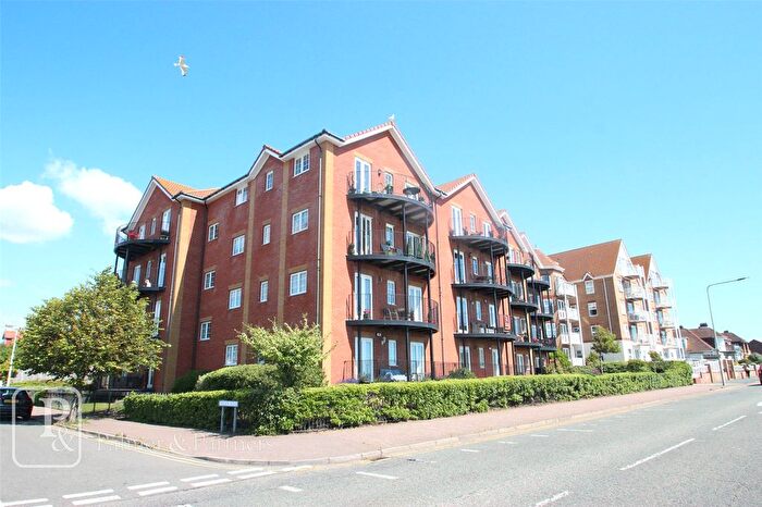 2 Bedroom Flat For Sale In Nelson Road, Clacton-On-Sea, Essex, CO15