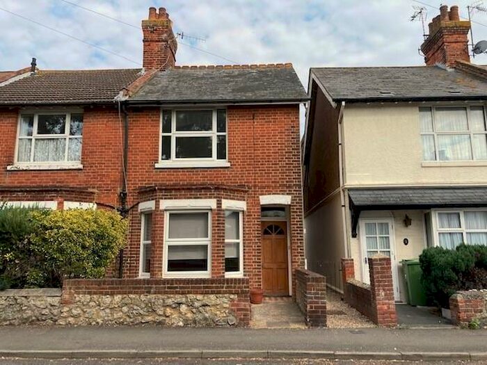 2 Bedroom House To Rent In Twiss Road, Hythe, CT21