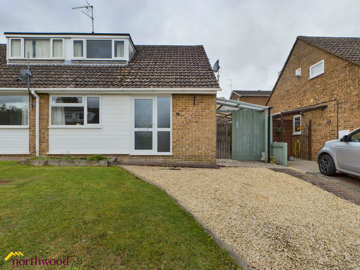 2 Bedroom Semi-Detached House To Rent In Coppice Close, Banbury, OX16