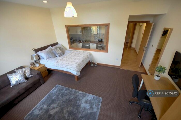 Studio To Rent In Legrams Mill Residence, Bradford, BD7