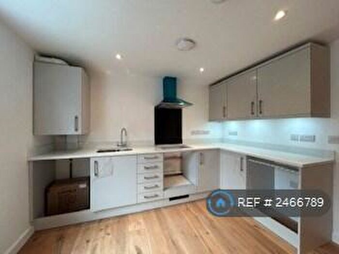 1 Bedroom Flat To Rent In John Street, Southampton, SO14