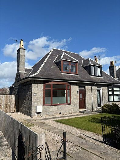 2 Bedroom Semi-detached House To Rent In Cromwell Road, Aberdeen, AB15