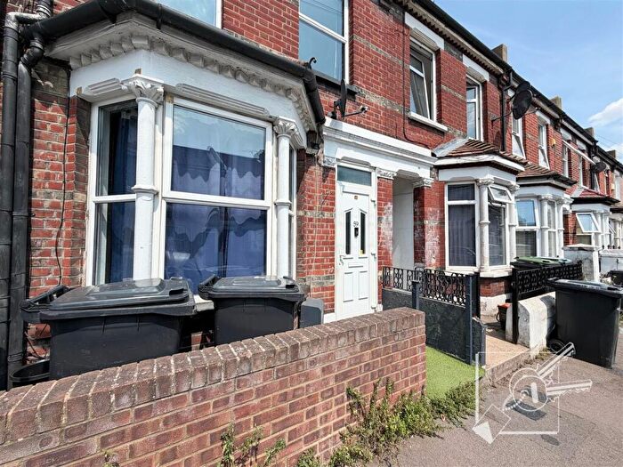3 Bedroom Terraced House To Rent In Granville Road, Gravesend, DA11