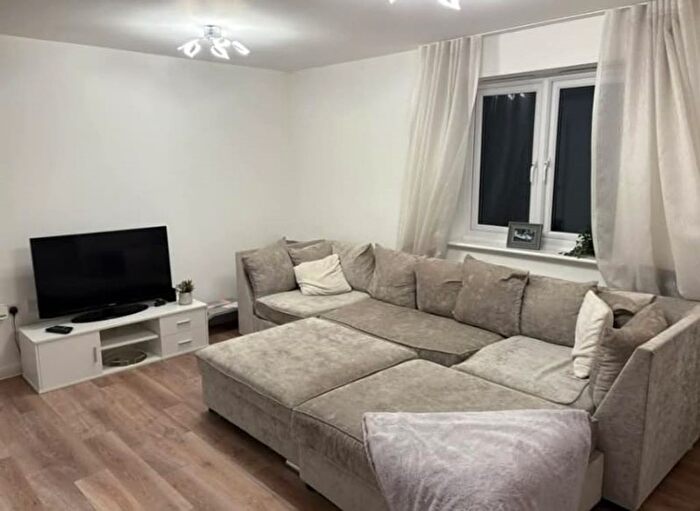 2 Bedroom Semi-Detached House To Rent In Gravure Close, Bristol, BS39