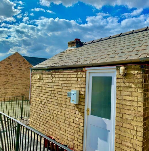 2 Bedroom Flat To Rent In High Street, Chatteris, PE16