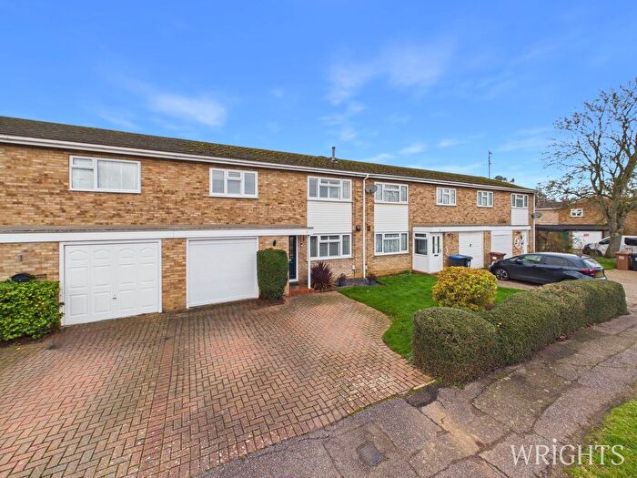 3 Bedroom Terraced House For Sale In Hornsfield, Welwyn Garden City, AL7