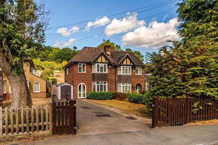 3 Bedroom Semi-Detached House For Sale In Chipstead Lane, Lower Kingswood, KT20