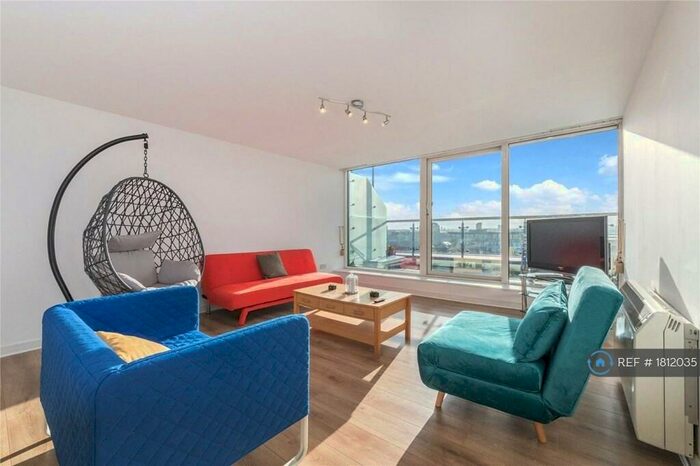 3 Bedroom Penthouse To Rent In Berglen Court, London, E14