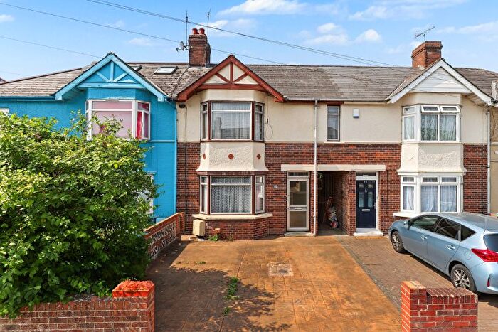 4 Bedroom Terraced House For Sale In Ridgefield Road, Oxford, OX4