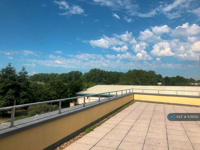 3 Bedroom Penthouse To Rent In Chancery Street, Bristol, BS5