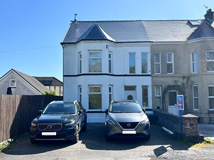 3 Bedroom Semi-Detached House For Sale In Nant Y Ci Road, Ammanford, Carmarthenshire., SA18