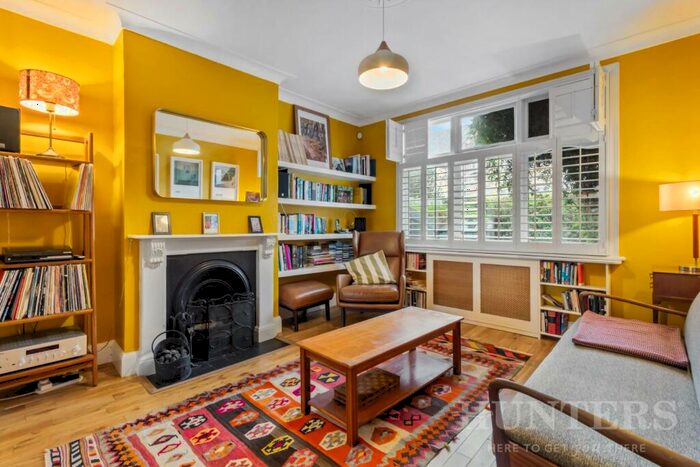 3 Bedroom House To Rent In The Avenue, London, N17