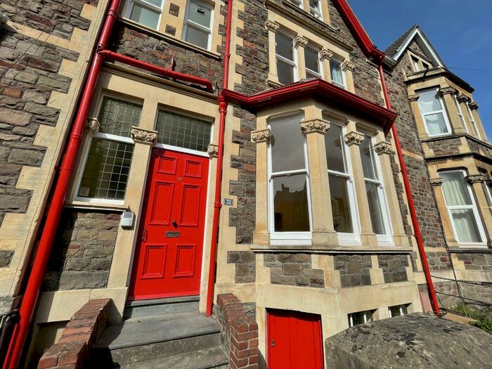 2 Bedroom Flat To Rent In Manor Park Ground, BS6