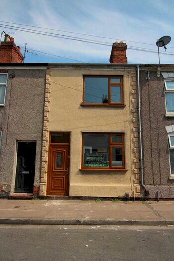3 Bedroom Terraced House To Rent In Rutland Street, Grimsby, DN32