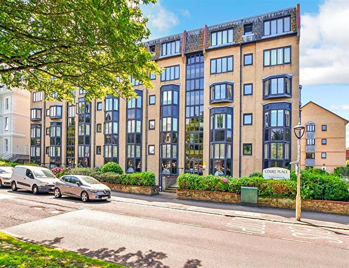 1 Bedroom Flat For Sale In Castle Hill Avenue, Folkestone, Kent, CT20