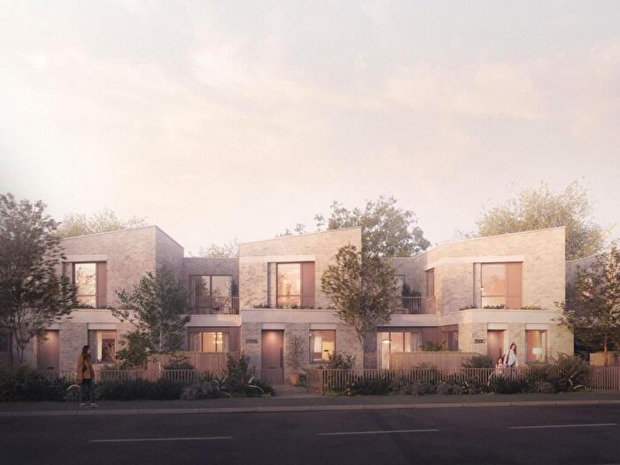 3 Bedroom House For Sale In Ravensbourne Park, SE6