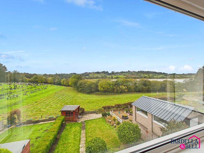 3 Bedroom Detached House For Sale In Burwains Avenue, Foulridge, BB8