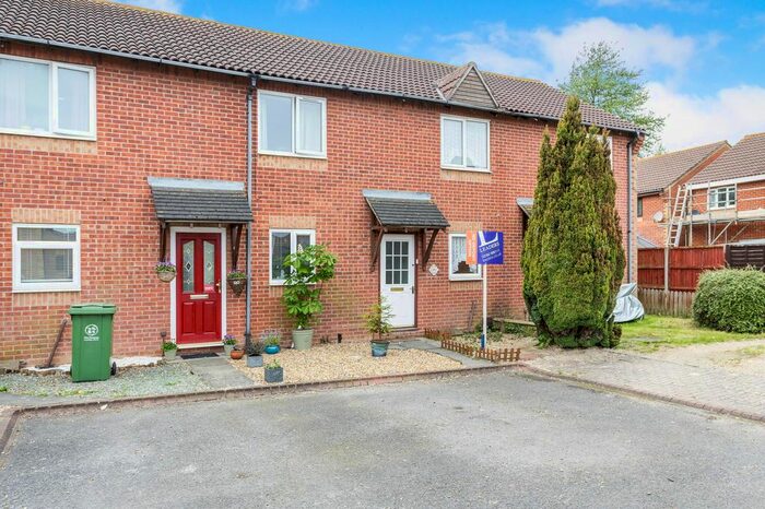 2 Bedroom Terraced House To Rent In Latimer Court, Portsmouth, PO3