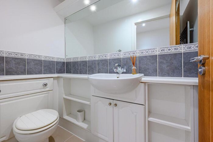 1 Bedroom Flat To Rent In Manchester Road, Cubitt Town, E14