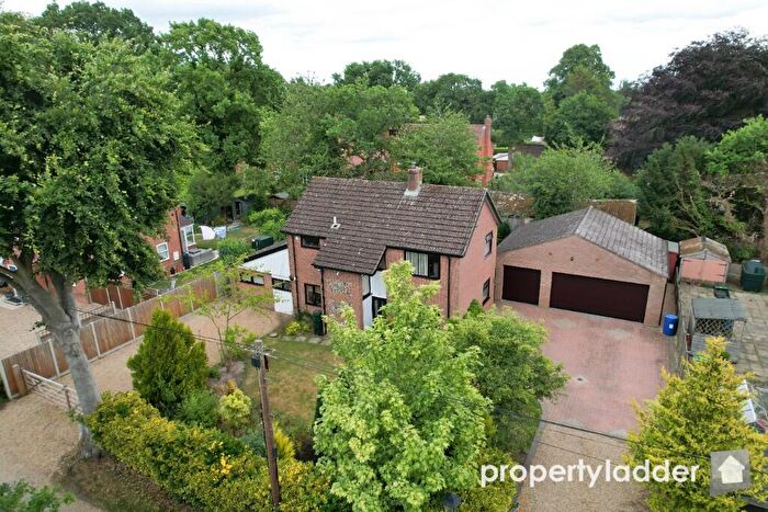 4 Bedroom Detached House For Sale In Waterloo Road, Hainford, NR10