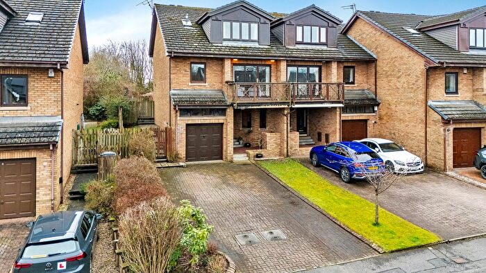 3 Bedroom Town House For Sale In Elderbank, Bearsden, G61