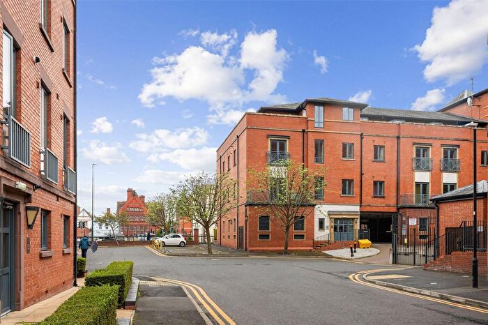 3 Bedroom Flat For Sale In The Square, Seller Street, Chester, Cheshire, CH1